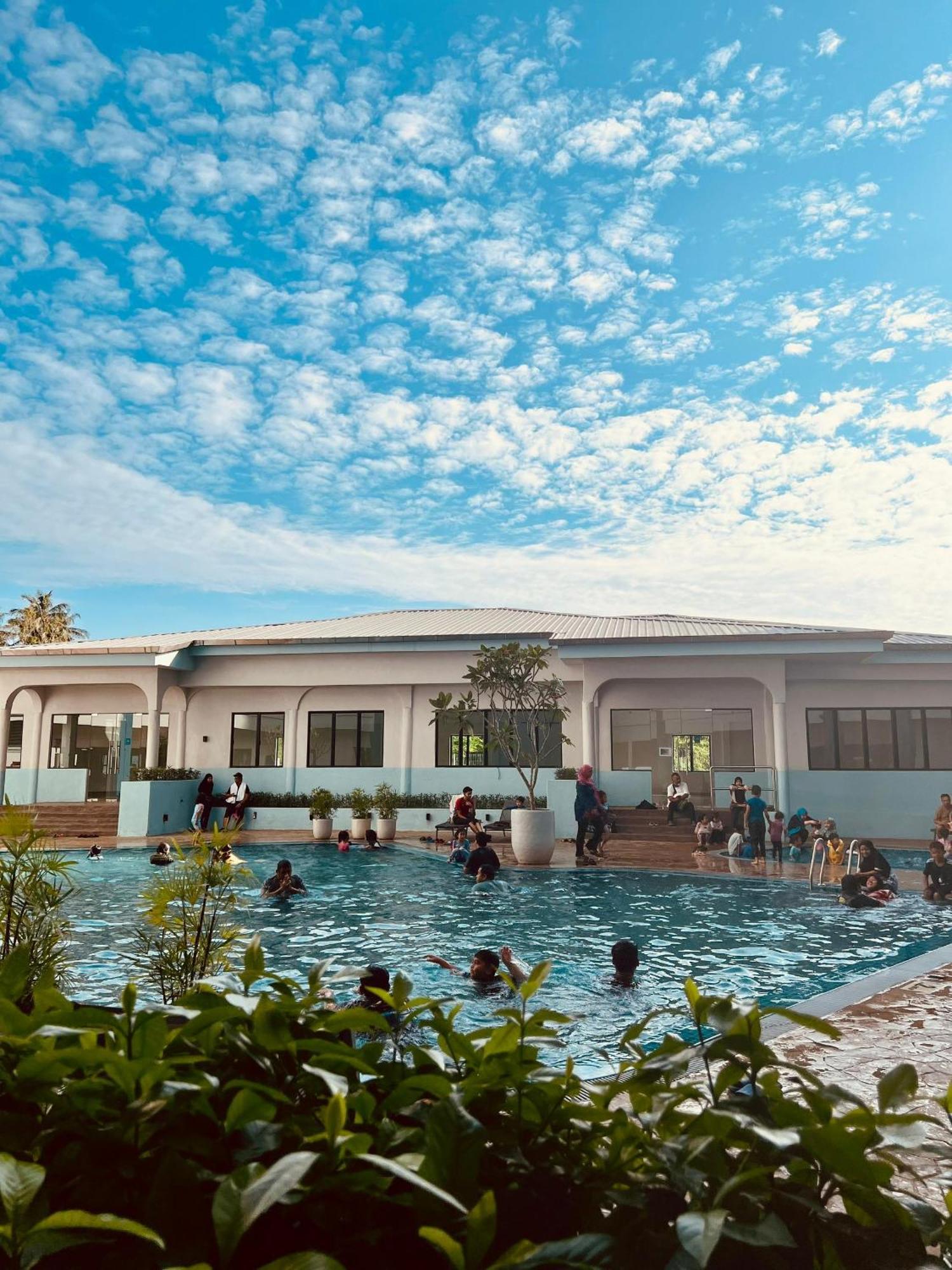 Mutiara Melaka Beach Resort Condominium,Pantai Puteri Melaka Exterior foto